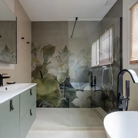 Maison Coloree A Avec Piscine וילה